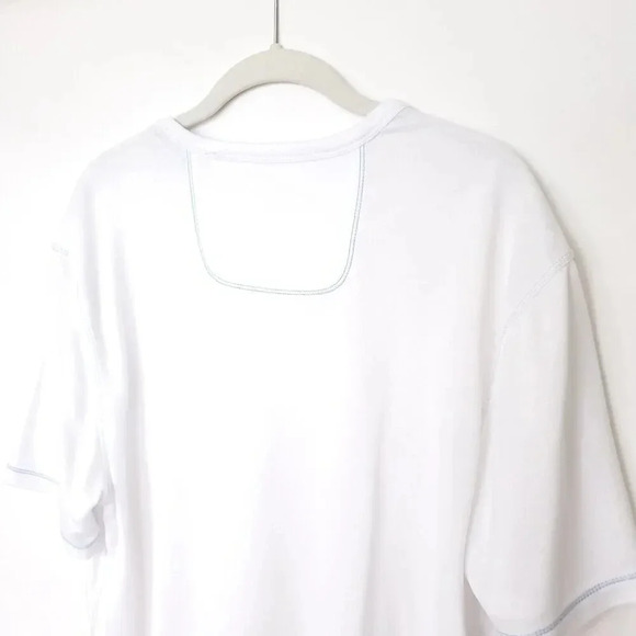 Tommy Bahama T Shirt Men Medium White Tropical Paradise IslandZone V-Neck Beach - Picture 10 of 12